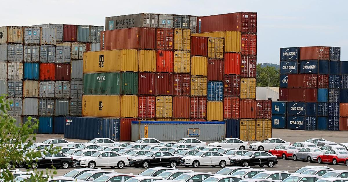 Недостиг на кораби за превоз на автомобили повишава цените за