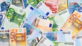 Ретроспекция и перспектива: Как еврото промени Европа за 25 години?