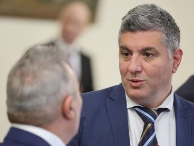 ЕК не одобрява планираните от кабинета тол бонуси за превозвачите