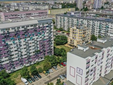 „Климатичните условия са различни“: Какви са проблемите с процедурата за саниране?