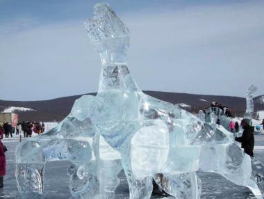 Фестивал на снега и леда: Монголия привлича туристи за зимни преживявания