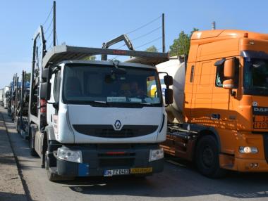 Българските транспортни фирми ще наемат чужди камиони до 2 месеца