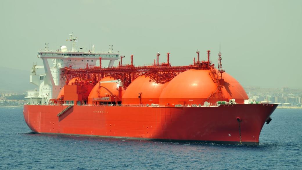 Катар забавя доставките на LNG за Европа