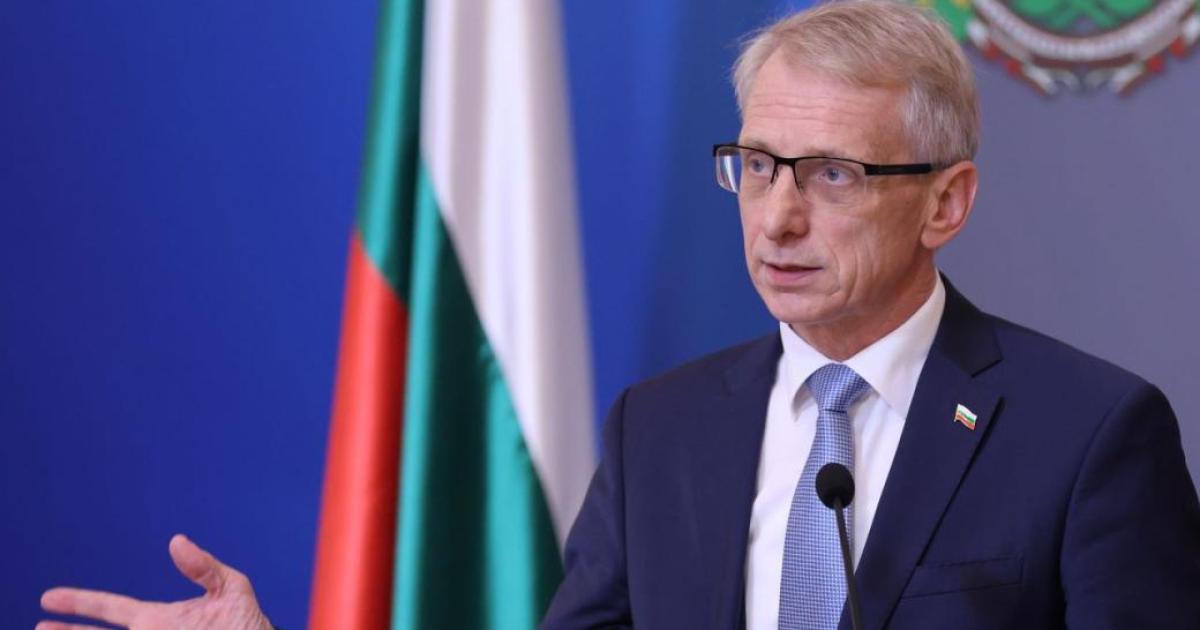 Правителството предлага да отпаднат таксите за обучение на студенти и