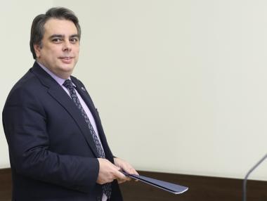 България започва годината с 400 млн. лв. излишък