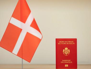 724-годишната история на най-редкия паспорт в света