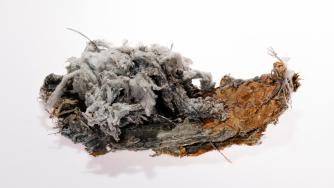 Азбест: Странното минало на „магическия“ минерал