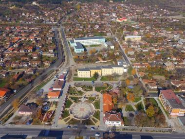 Индустриалните общини отново са лидери по заплати в страната (графика)