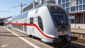 Министерството на транспорта отново пусна търга за двуетажните влакове