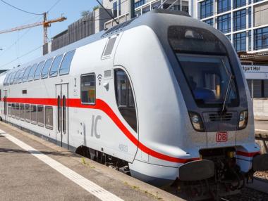 Министерството на транспорта отново пусна търга за двуетажните влакове