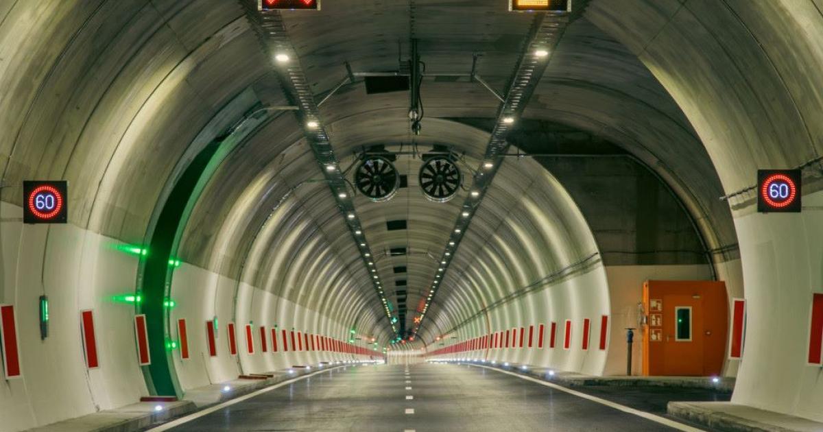 Движението през тунел Железница на магистрала Струма най-накрая ще бъде
