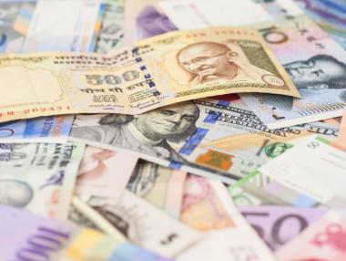 Фед вероятно ще намали лихвите, а азиатските валути ще извлекат полза