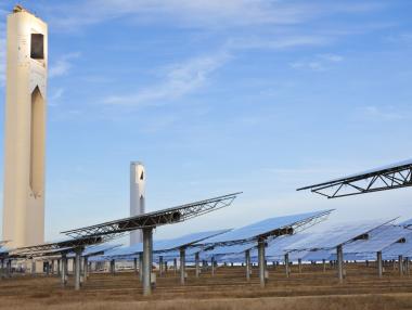 Вечерни новини: Още две соларни централи като балансиращи мощности; Нов комплекс от къщи край София