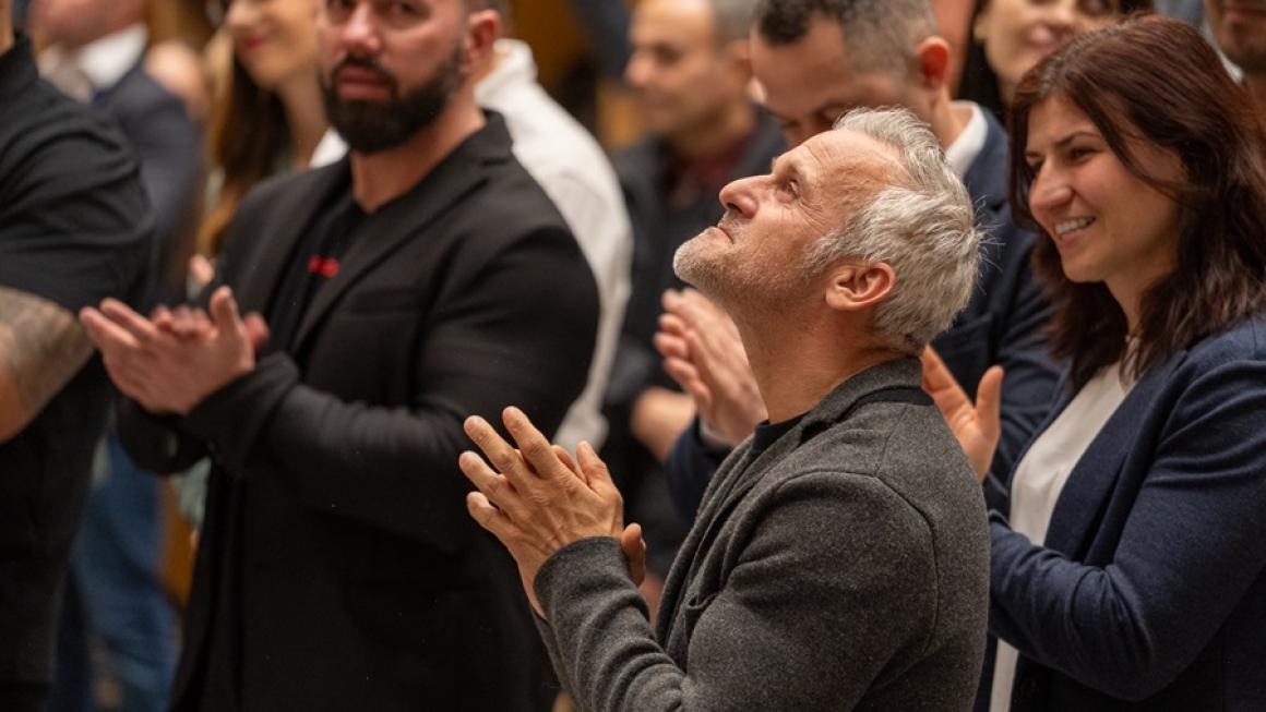 Галерия :: Снимка 8 :: Най-голямата зала за катерене на Балканите отвори врати (снимки)}