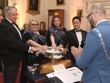 Пазителка на добрата традиция