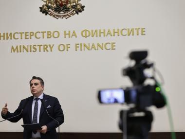 Бюджетният излишък към февруари нарасна до 1 млрд. лв.