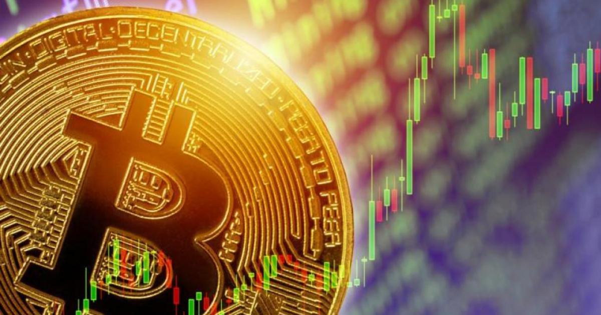 Биткойнът достигна рекорден връх, като цената на криптовалутата за първи