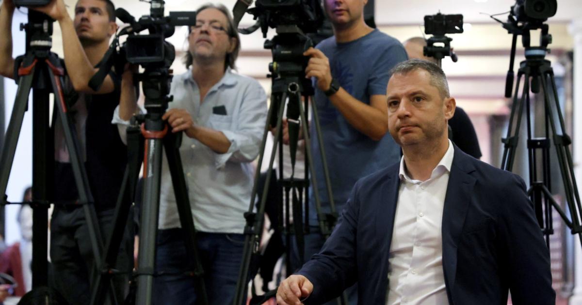 ГЕРБ и ДПС се опитват да задължат финансовия министър Асен