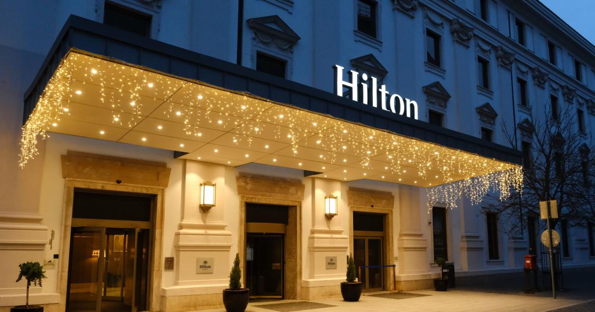 Хотелската верига Hilton обяви първото си придобиване на друг бранд