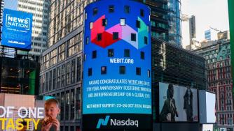 Центърът на Ню Йорк осъмна със специален поздрав към българската Webit