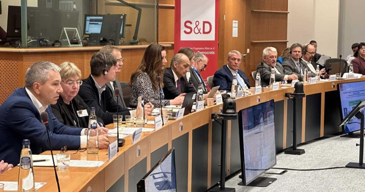 Финансирането на ядрени проекти, липсата на кадри за тях и