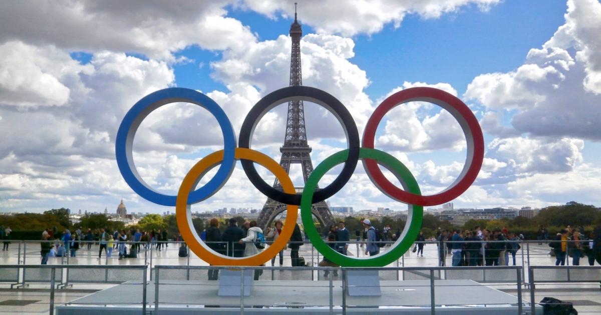 Олимпийски огън, фанфари и безброй туристи – трите неща са