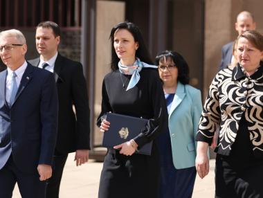 Новините от седмицата: Отиваме на предсрочни избори; Рискове при жилищното кредитиране