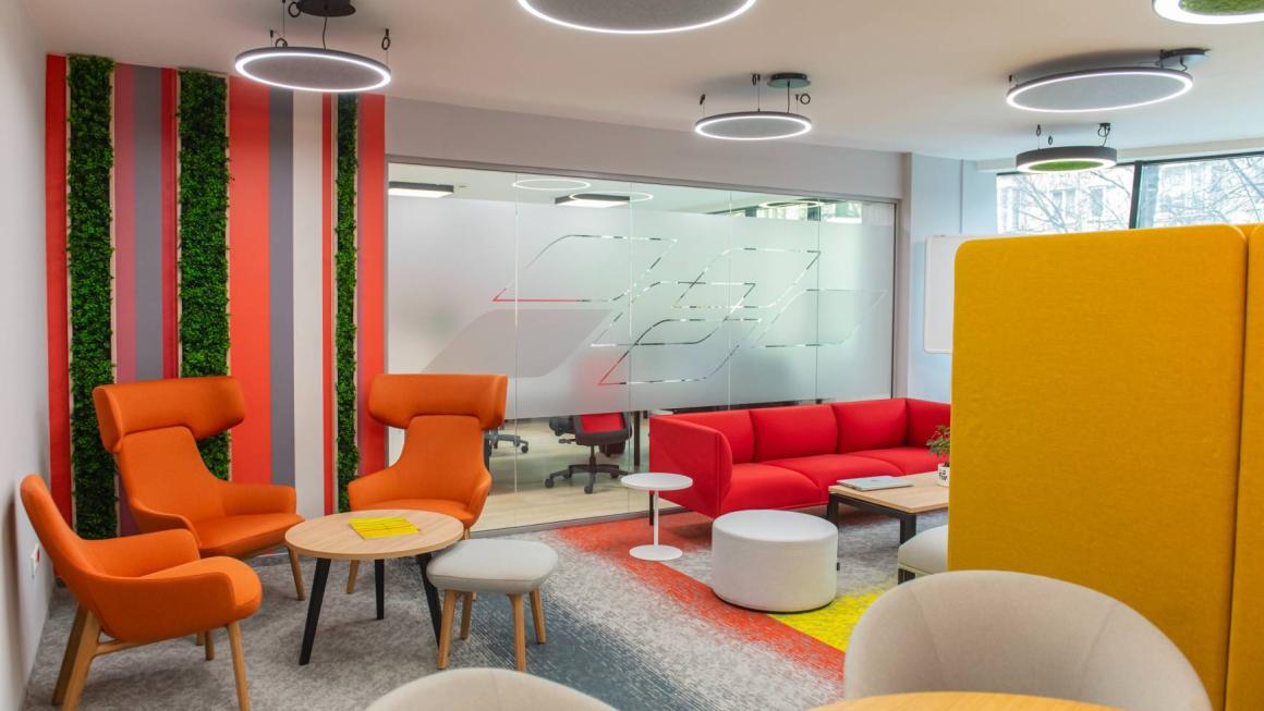 Галерия :: Снимка 1 :: „Дженерали“ откри реновирания си централен офис в София (галерия)}