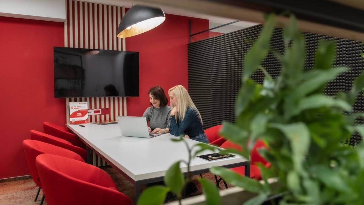 Галерия :: Снимка 0 :: „Дженерали“ откри реновирания си централен офис в София (галерия)}