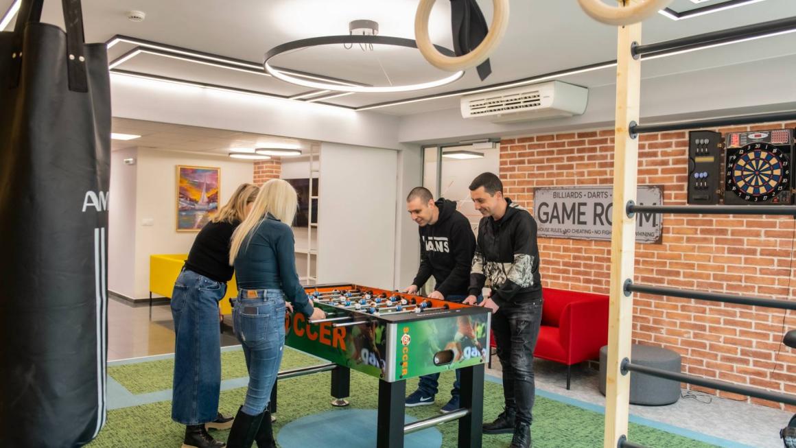 Галерия :: Снимка 3 :: „Дженерали“ откри реновирания си централен офис в София (галерия)}