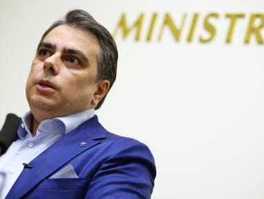 На изпроводяк МФ планира вътрешен заем за 200 млн. лв.