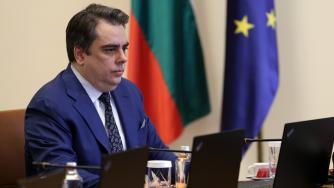 Държавният бюджет отново е на привиден излишък