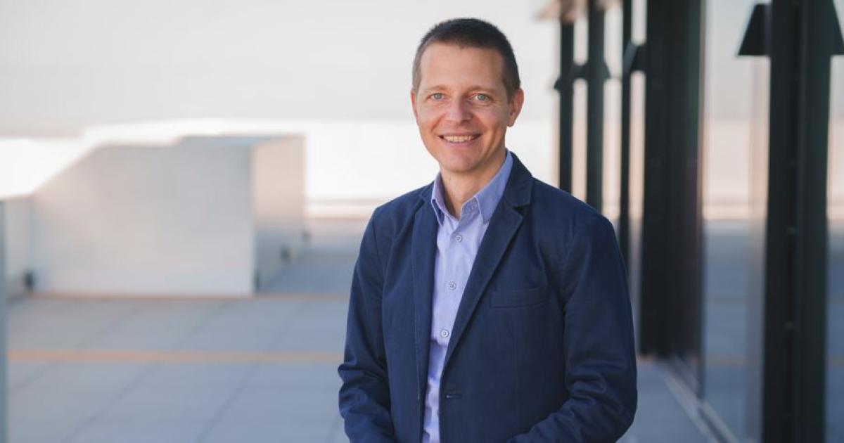 След първите месеци от шока, който пандемията предизвика в самото