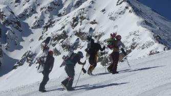 Ски сезонът в България издържа теста на топлата зима и липсата на сняг