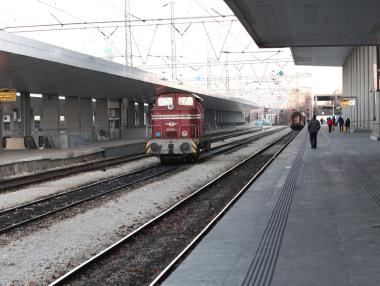 Седмични новини за транспорт: 187 млн. лв. за вагони и жп проекти; Тунел „Железница“ се разследва