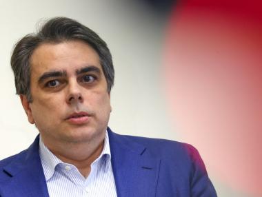 Агенция „Митници“ събрала по-малко приходи заради рафинерията в Бургас