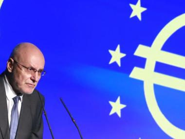 Управителят на БНБ очерта „по-вероятния сценарий“ за влизане в еврозоната