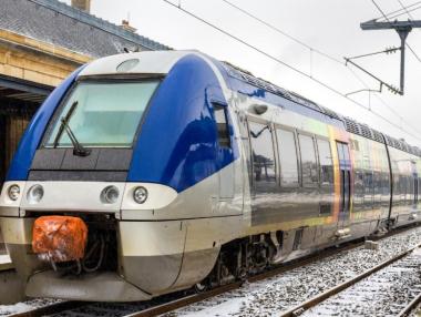И поръчката за 35-те електрически влака продължава с пряко договаряне