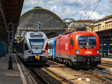 Поръчката за 20-те електрически „push pull“ влака дерайлира