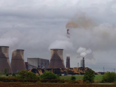 Вечерни новини: Справедливият преход на Кюстендил; Трусове при влаковите поръчки