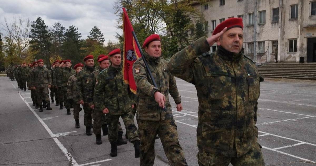 Два месеца преди предсрочните парламентарни избори депутатите единодушно приеха на