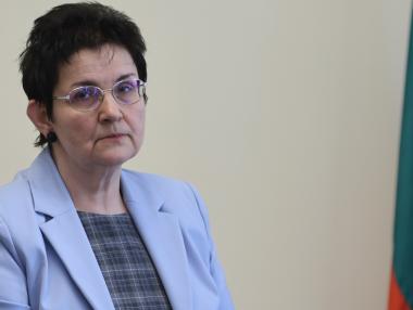 Петкова смени директора на финансовата инспекция
