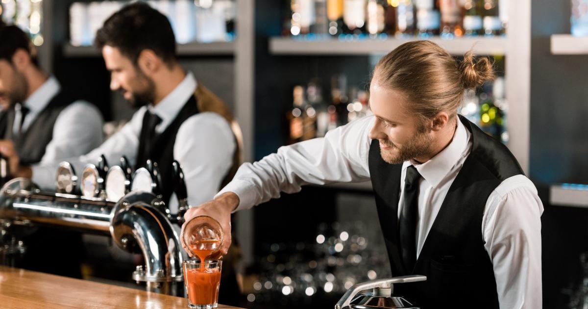 По-малко от два месеца преди официалния старт на летния туристически