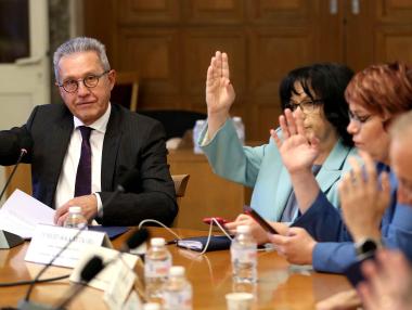 Бюджетната комисия подкрепи пълната забрана на хазартна реклама в медиите