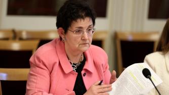 Вечерни новини: Служебният кабинет тегли заеми за половин милиард лева; Ново кино „Арена“ в София