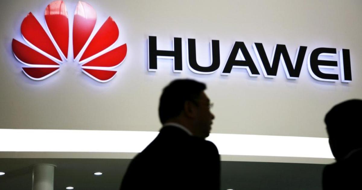 Печалбата на изпадналия преди няколко години в немилост Huawei Technologies