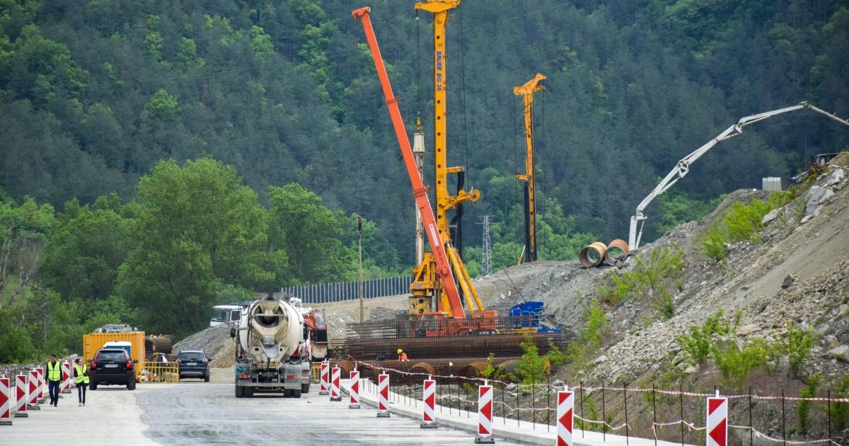 Струма през Кресненското дефиле ИнфраструктураАПИ пуска търг за проектиране на