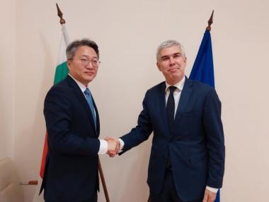 България и Южна Корея разговарят за доставки на втечнен газ