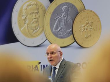 България губи милиарди, ако не влезе „възможно най-скоро“ в еврозоната