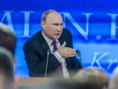 Гений или лудост? Защо Путин иска икономист да му води войната